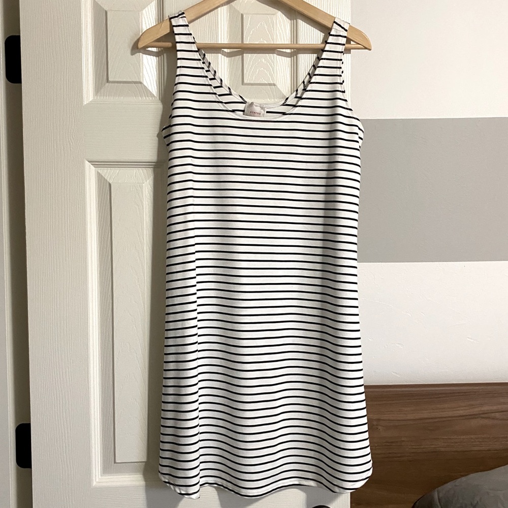 Black & white dress